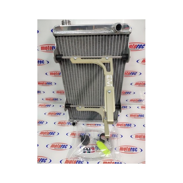 Radiador kart modelo AF1, fabricado en aluminio pulido... soporte incluido