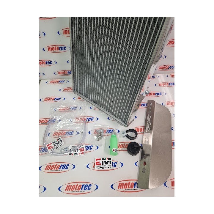Radiador kart modelo EM-02, fabricado en aluminio pulido