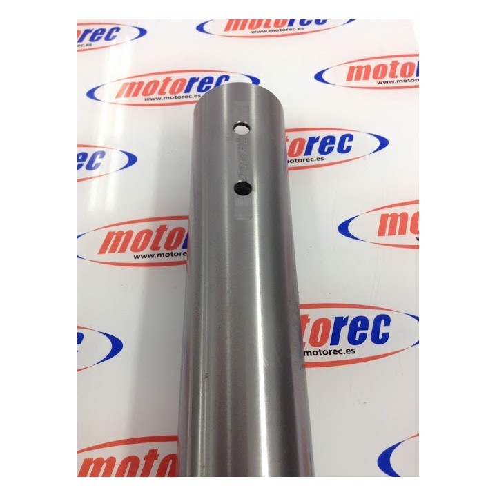 eje trasero 50x1040/2mm medio-duro
